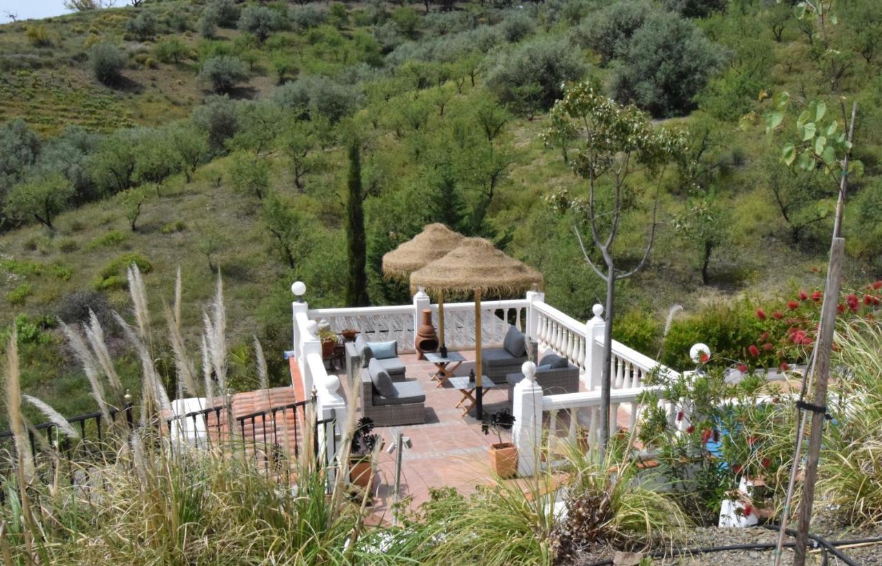 B&B And Apartments Cortijo La Zapatera Canillas de Aceituno Εξωτερικό φωτογραφία