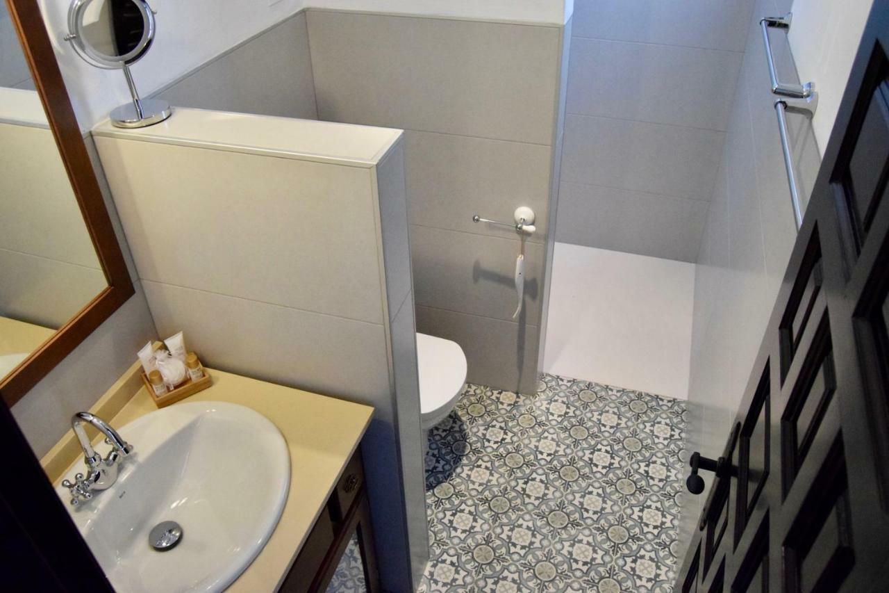 B&B And Apartments Cortijo La Zapatera Canillas de Aceituno Εξωτερικό φωτογραφία