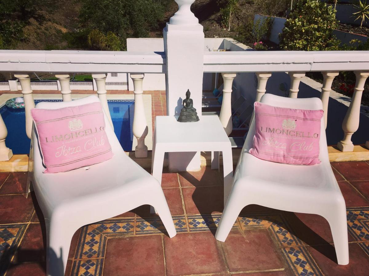 B&B And Apartments Cortijo La Zapatera Canillas de Aceituno Εξωτερικό φωτογραφία
